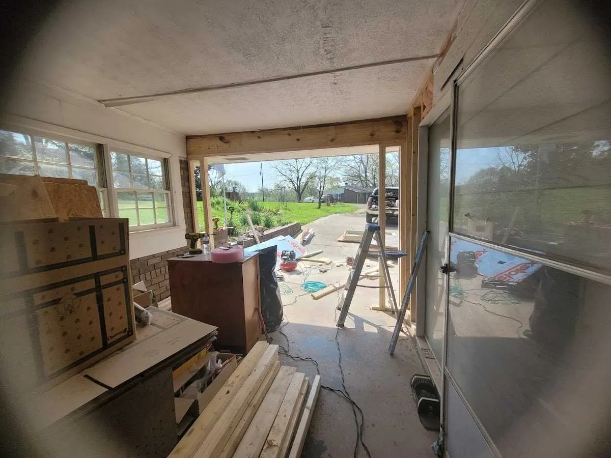 Air movers and dehumidifier for Water Mitigation Services in Sayreville